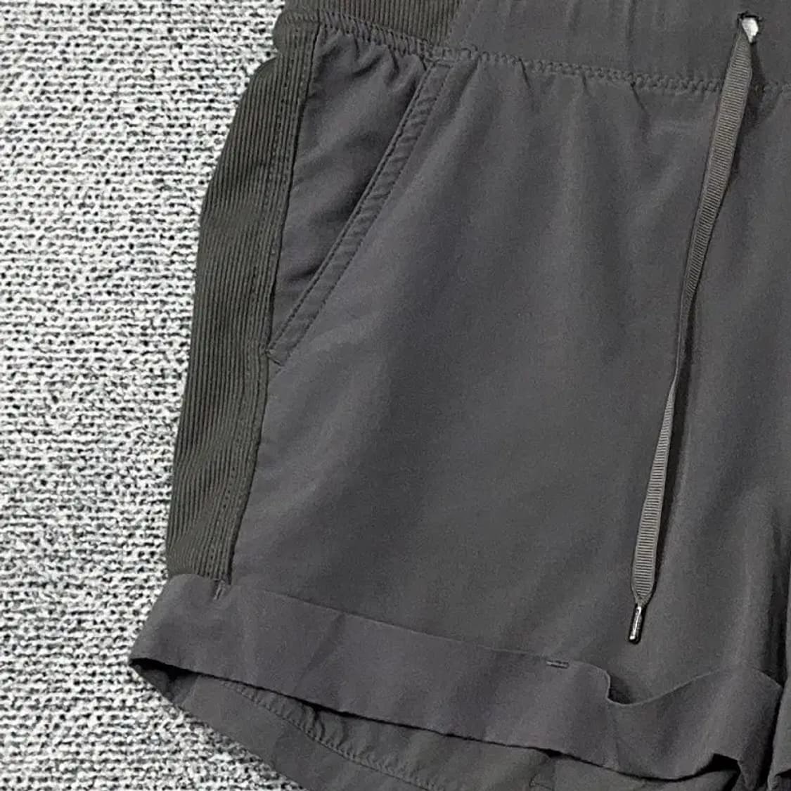 챔피온 그레이 여성 기능성 반바지 M 상품이미지3