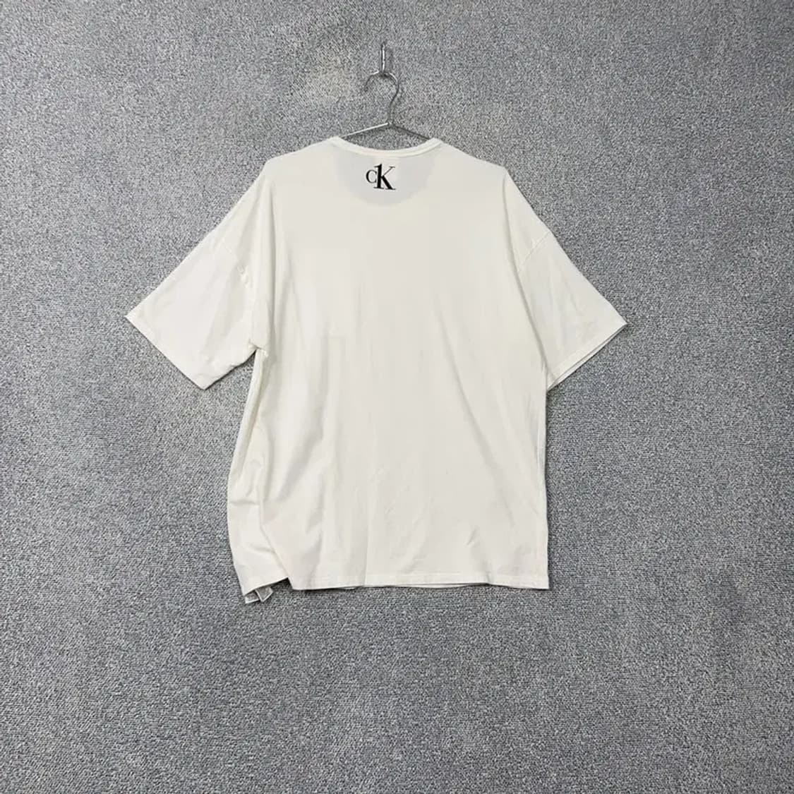 캘빈클라인 프린팅 로고 반팔 티 L/G 상품이미지2