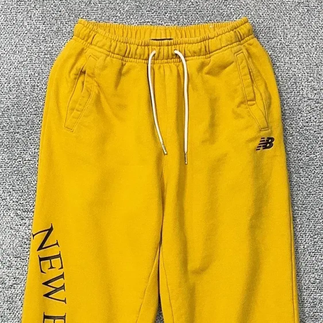 뉴발란스 프린팅 옐로우 조거팬츠 S 상품이미지3