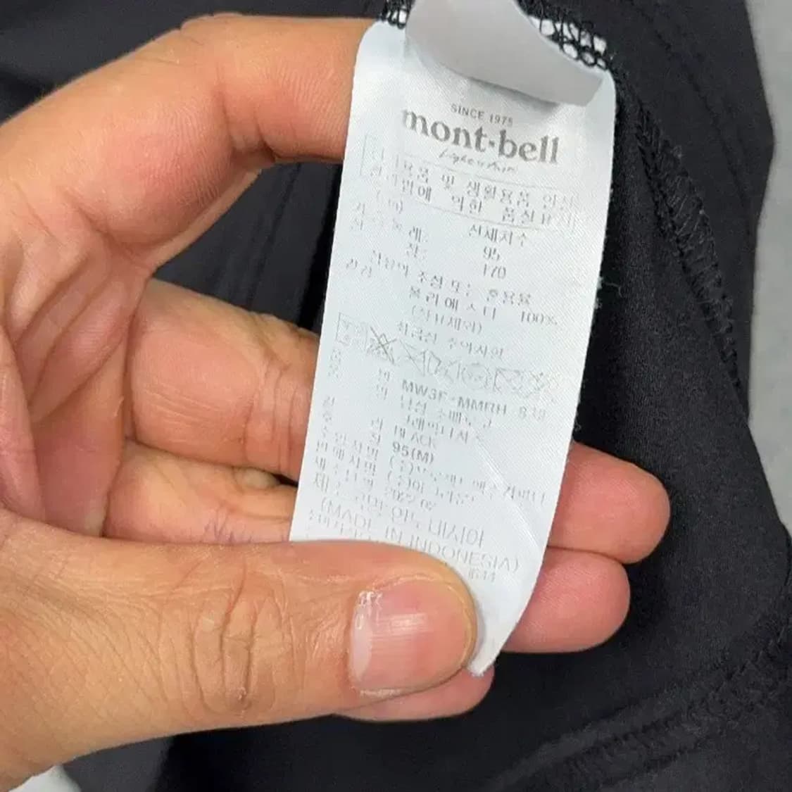 몽벨 프린팅 블랙 반팔 티 95(M) 상품이미지3