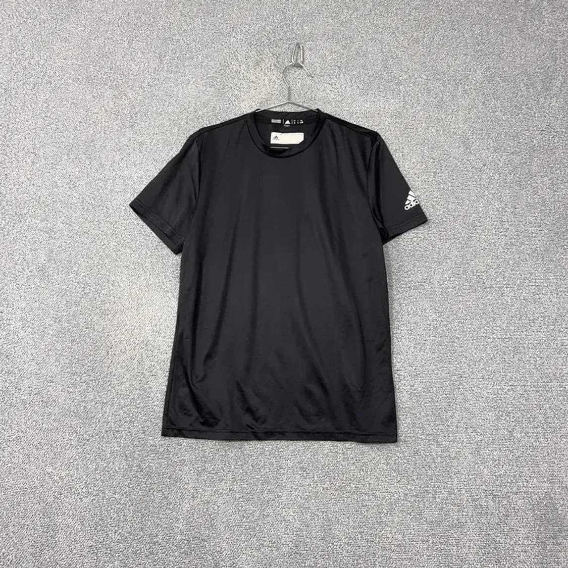 아디다스 블랙 로고 운동 기능성 반팔 티 L 상품이미지1