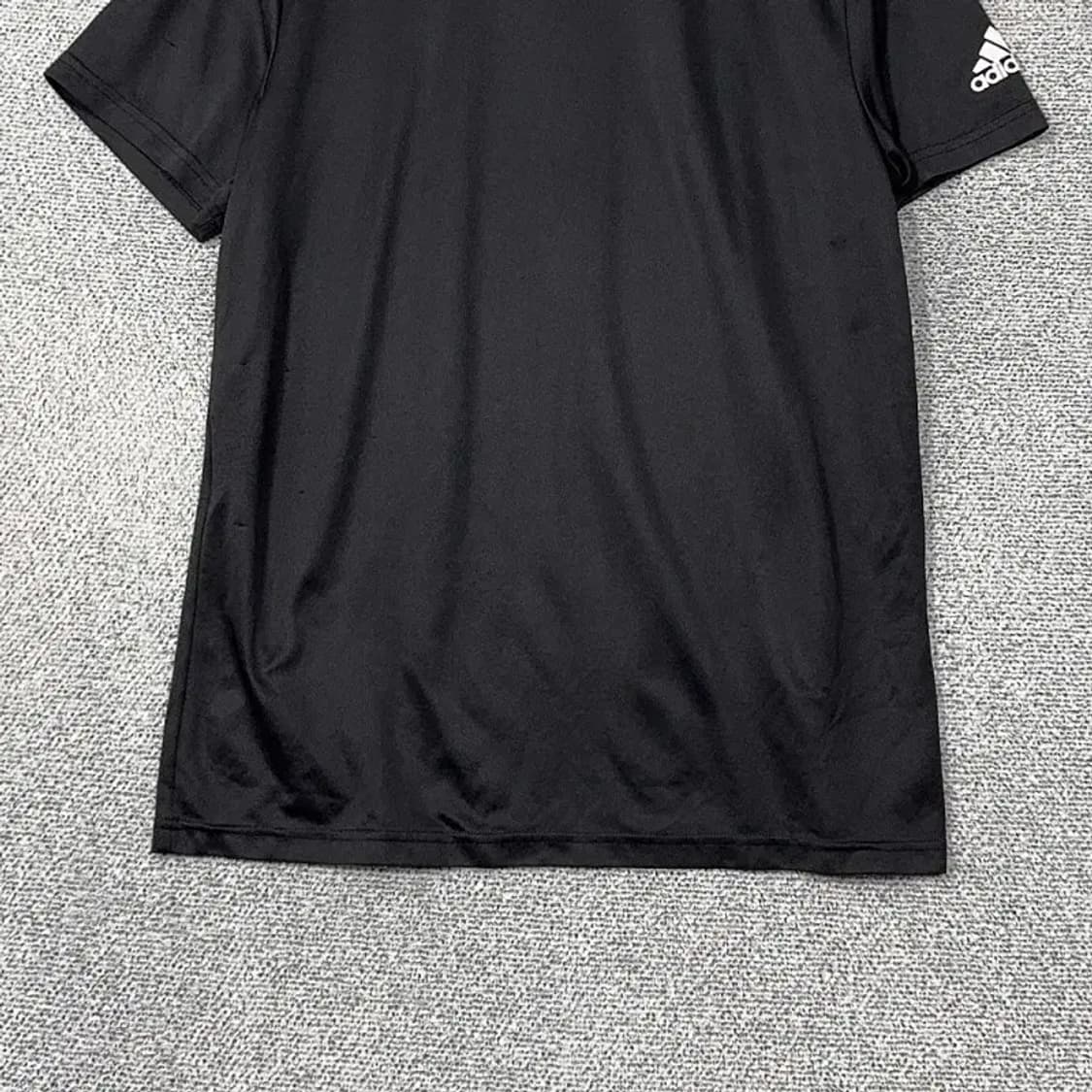 아디다스 블랙 로고 운동 기능성 반팔 티 L 상품이미지4