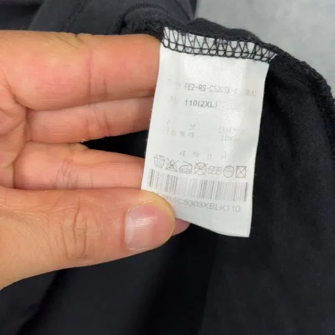 휠라 스펠 로고 블랙 반팔 티 XX-LARGE 상품이미지6