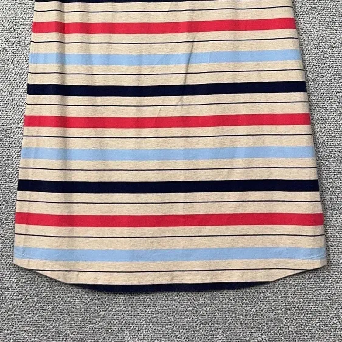 타미힐피거 스트라이프 브이넥 로고 반팔 원피스 S/P 상품이미지4