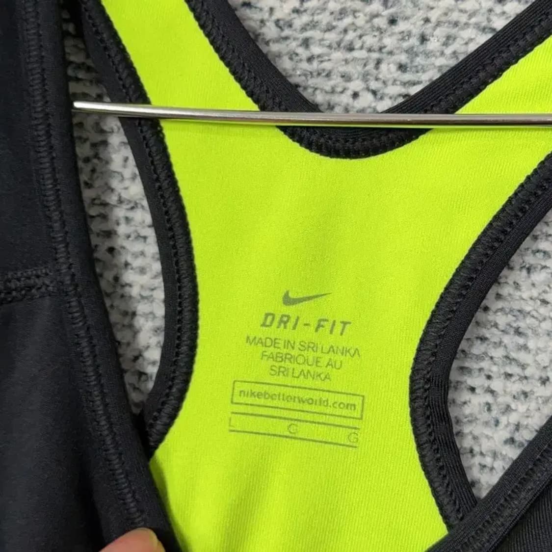 나이키 블랙 기능성 브라탑 나시 L 상품이미지3