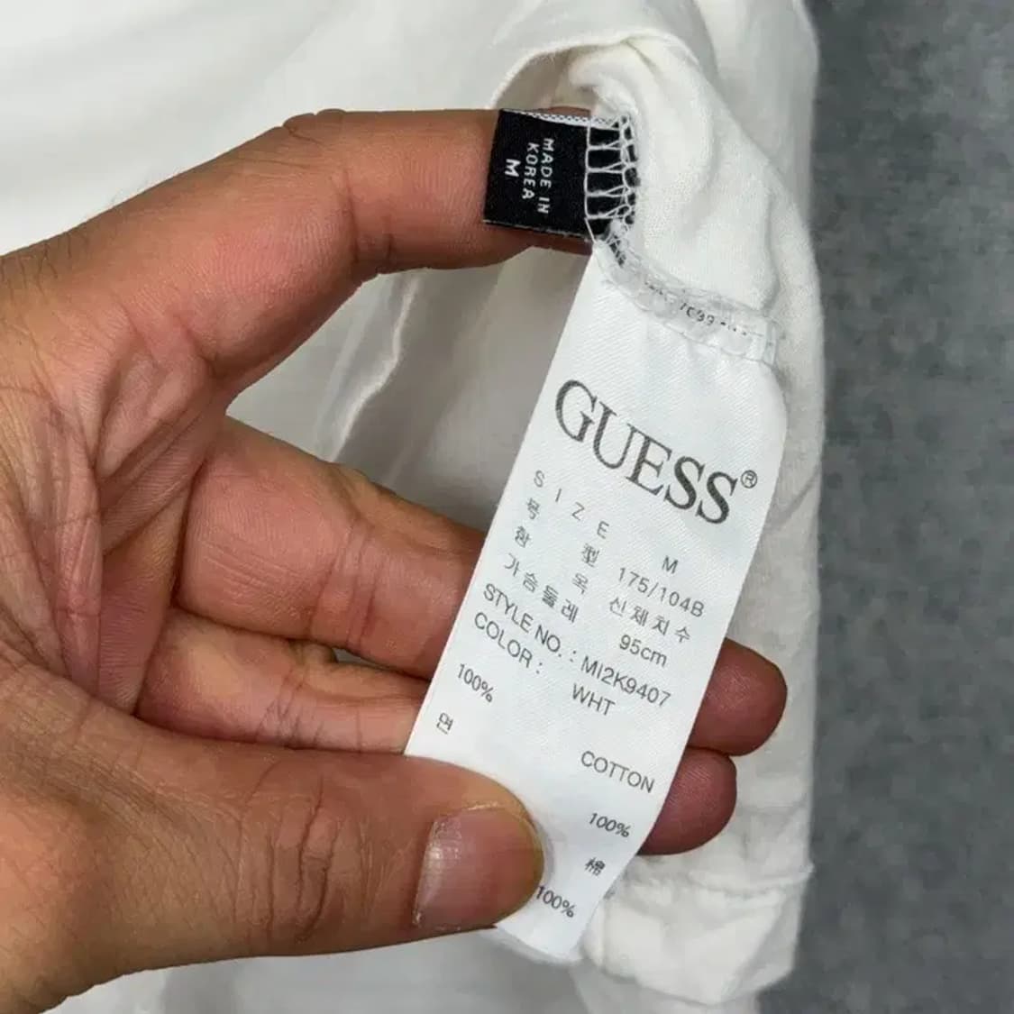 게스 로고 캐주얼 반팔 티 M 상품이미지4