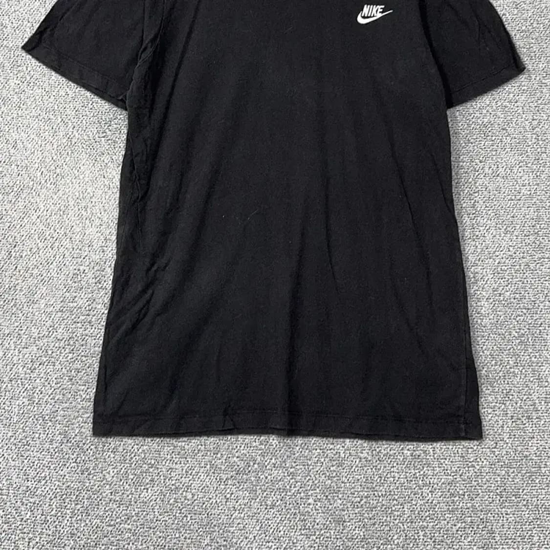 나이키 블랙 로고 스우시 반팔티 L 상품이미지4