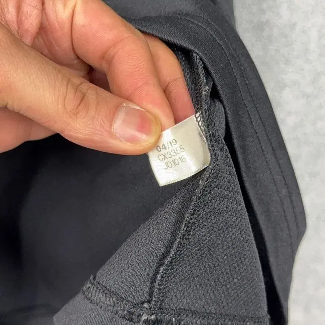 아디다스 블랙 기능성 운동 반팔 티 L 상품이미지5