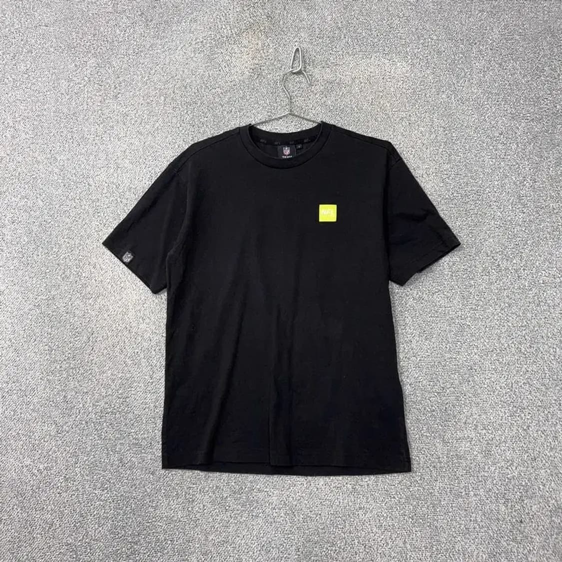 NFL 로고 블랙 남자 반팔티 S 상품이미지1