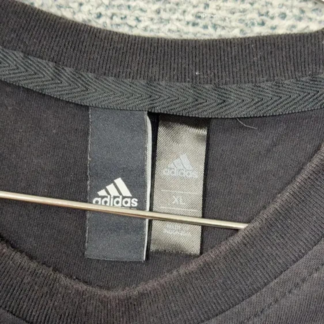 아디다스 프린팅 블랙 반팔 티 XL 상품이미지3