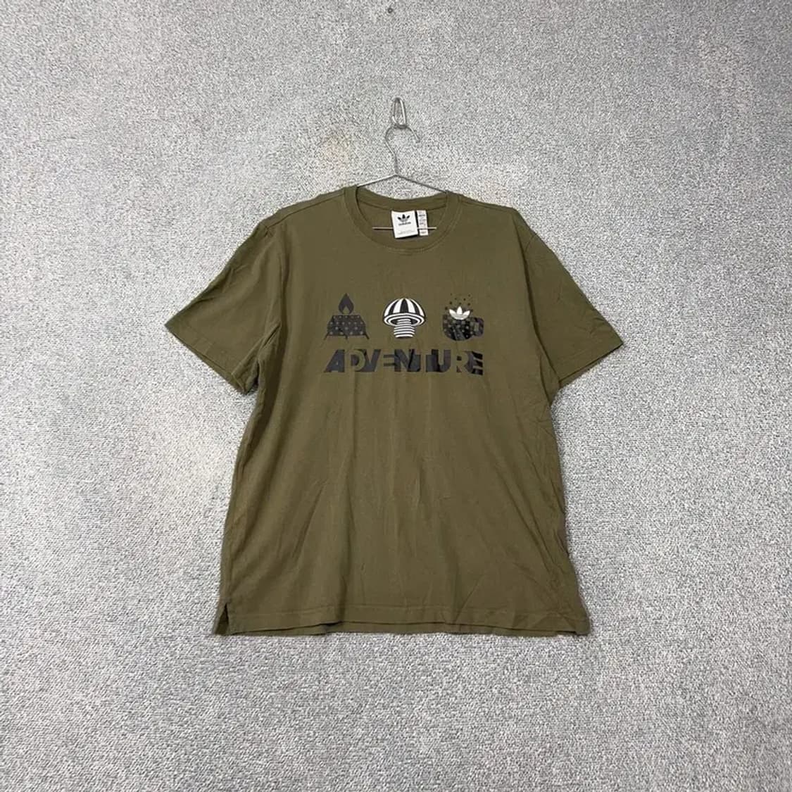 아디다스 빈티지 프린팅 카키 반팔 티 XL 상품이미지1