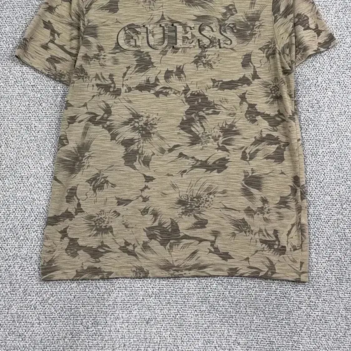 게스 빈티지 베이지 로고 반팔 티 M 상품이미지4