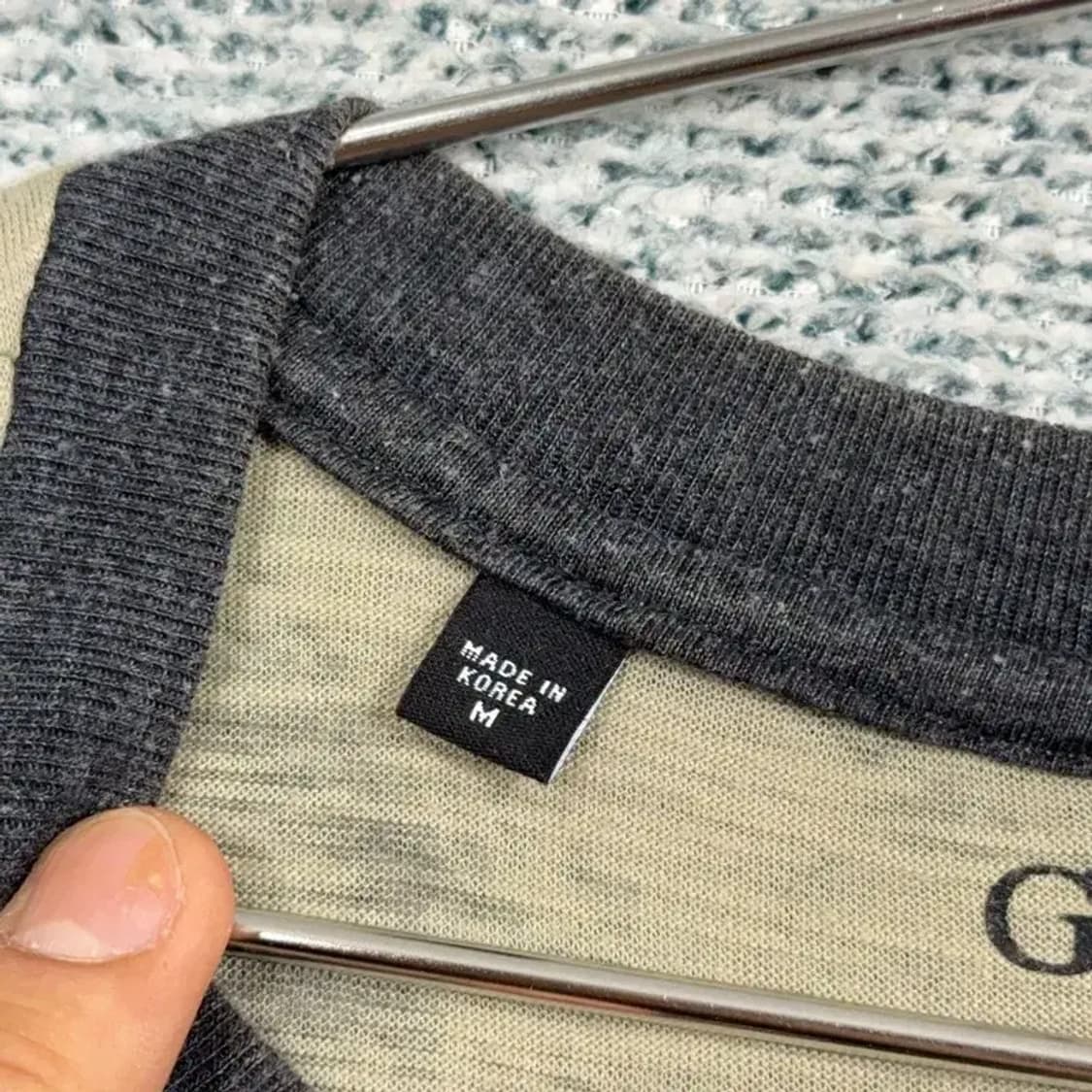 게스 빈티지 베이지 로고 반팔 티 M 상품이미지7