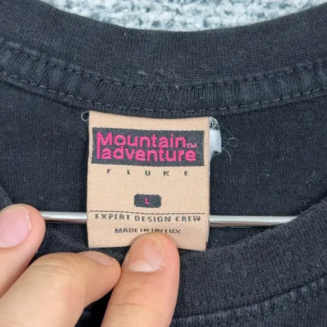 플루크 마운틴 어드벤쳐 백프린팅 블랙 반팔 티 L 상품이미지3