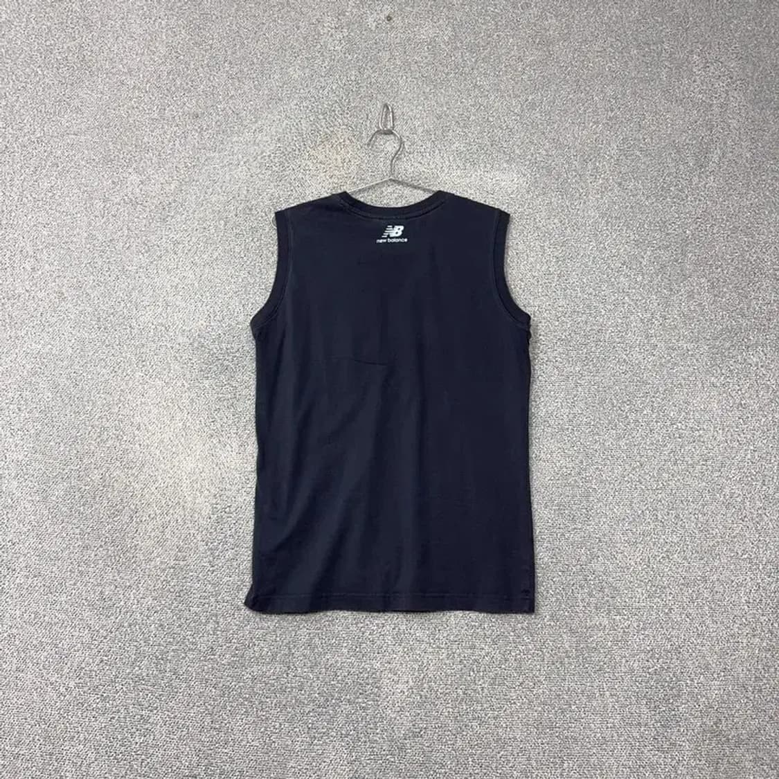 뉴발란스 프린팅 네이비 민소매 나시 M 상품이미지2