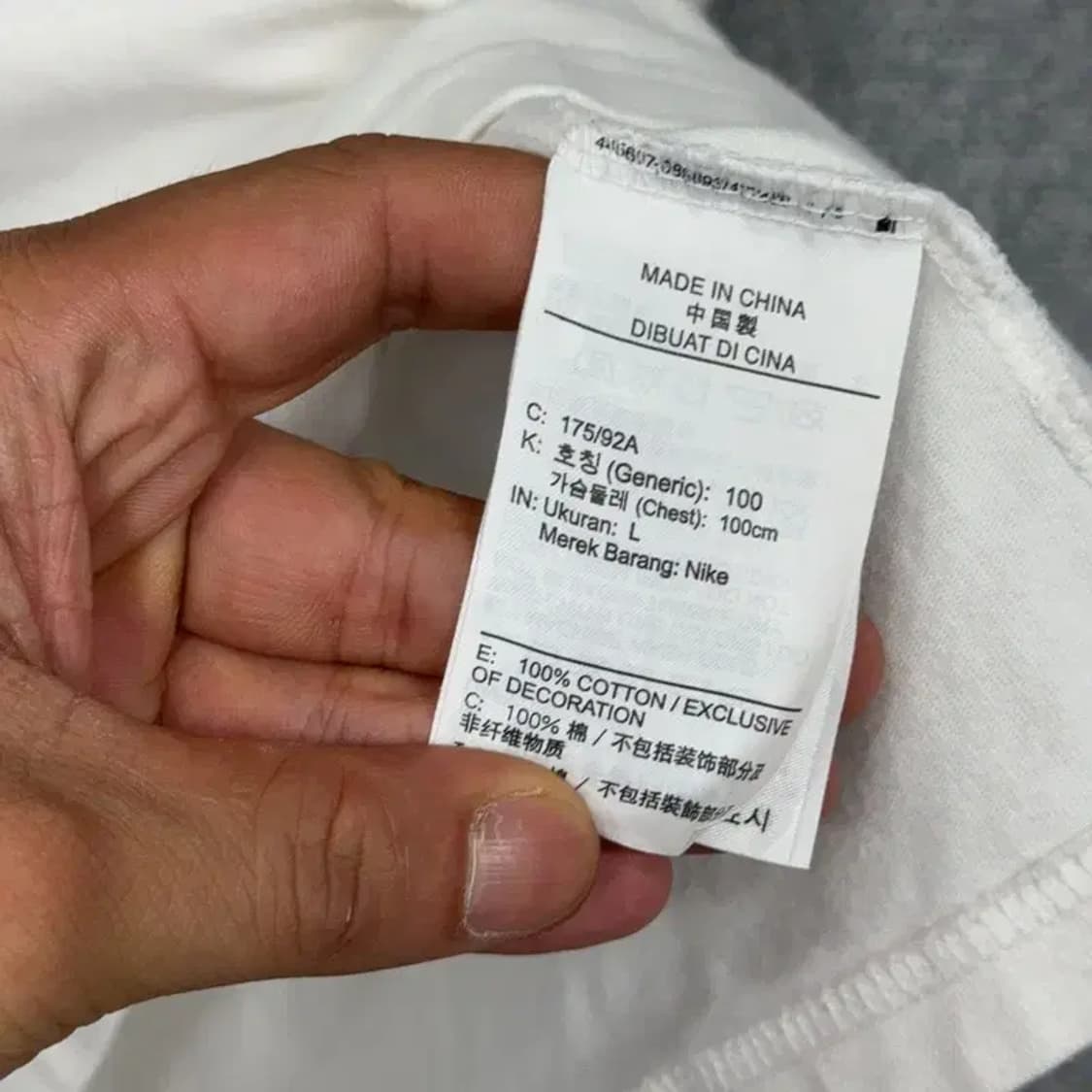 나이키 에어 프린팅 화이트 반팔 티 L 상품이미지4