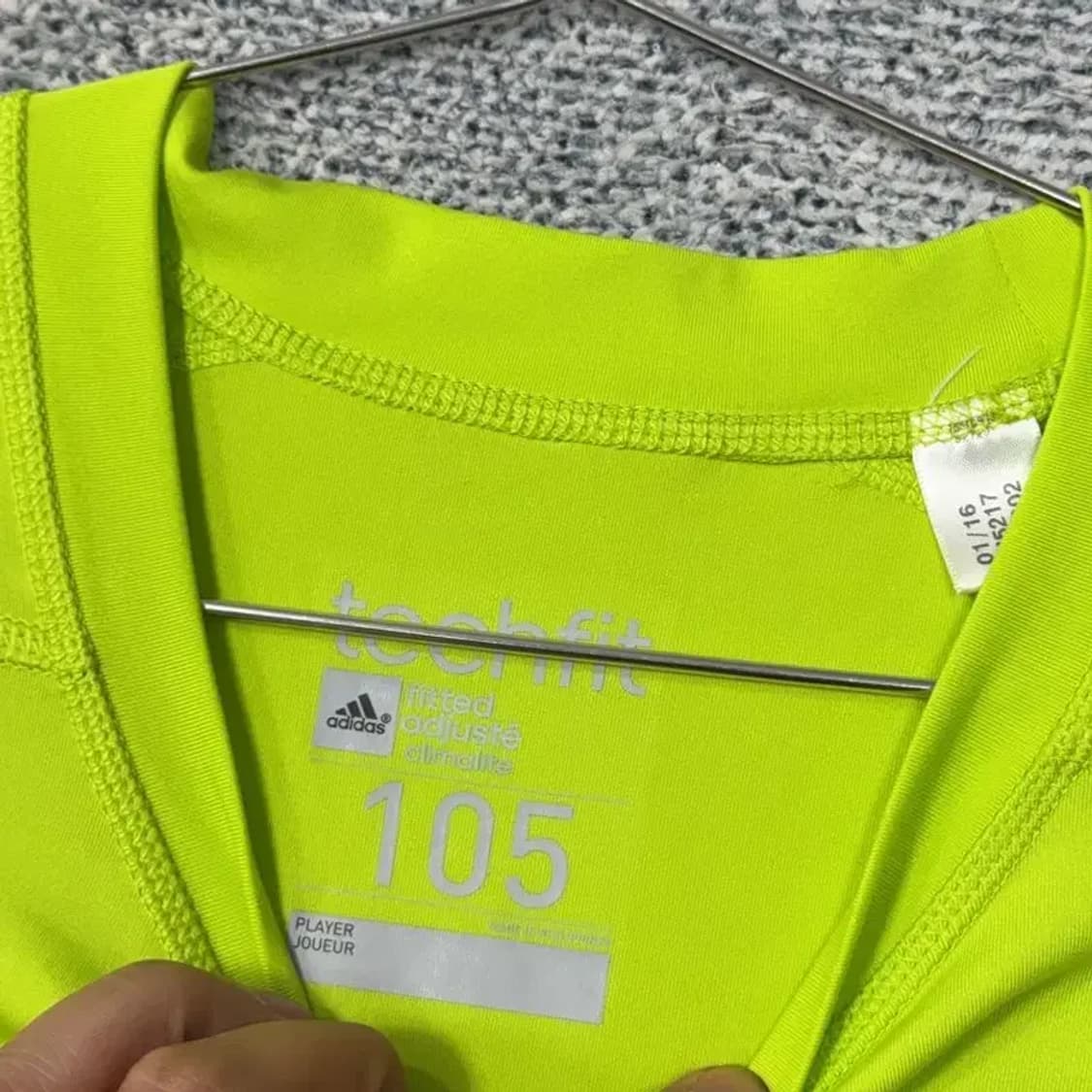 아디다스 라이트 그린 형광 기능성 반팔 티 105 상품이미지3