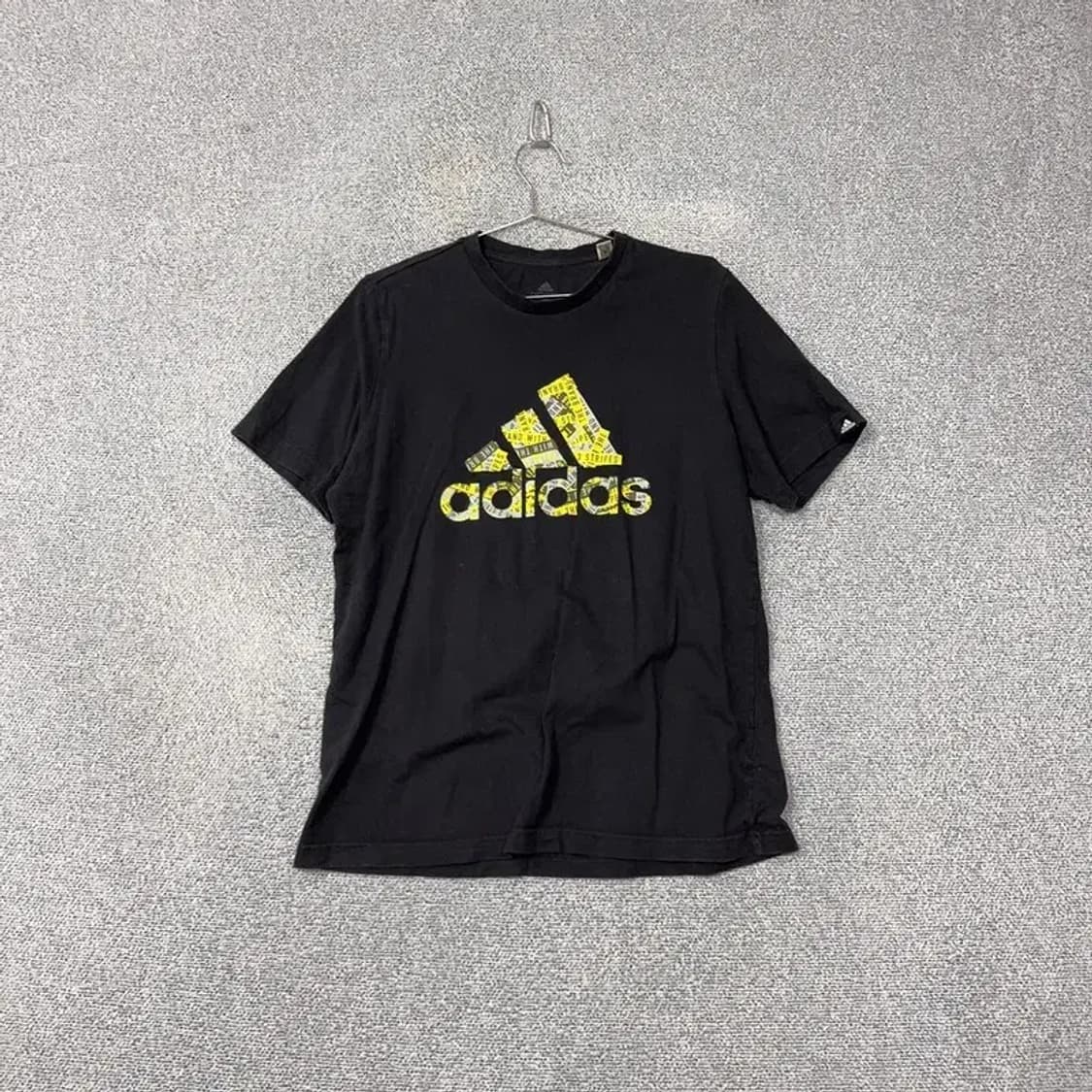아디다스 프린팅 블랙 반팔 티 M 상품이미지1