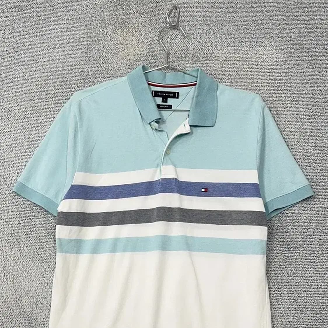 타미힐피거 라이트 블루 로고 반팔 카라티 M 상품이미지3