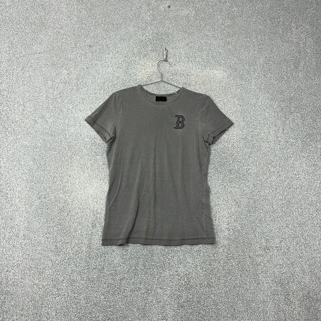 MLB 보스턴 레드삭스 로고 그레이 피그먼트 반팔티 85 상품이미지1