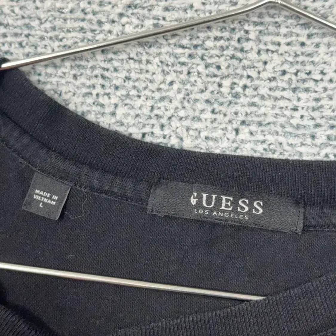 게스 블랙 스펠 로고 반팔 티 L 상품이미지3