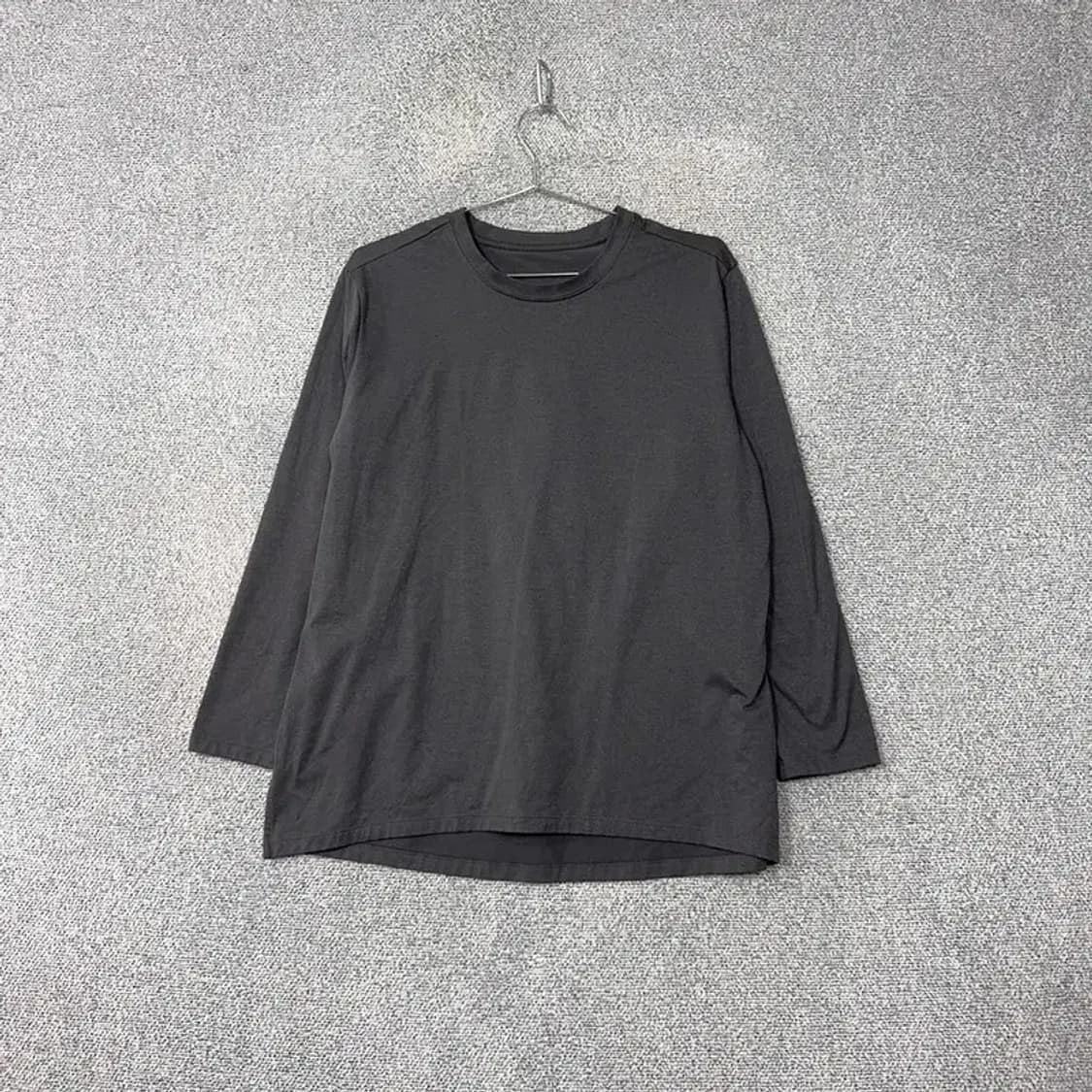 안다르 그레이 기능성 긴팔 티 M 상품이미지1