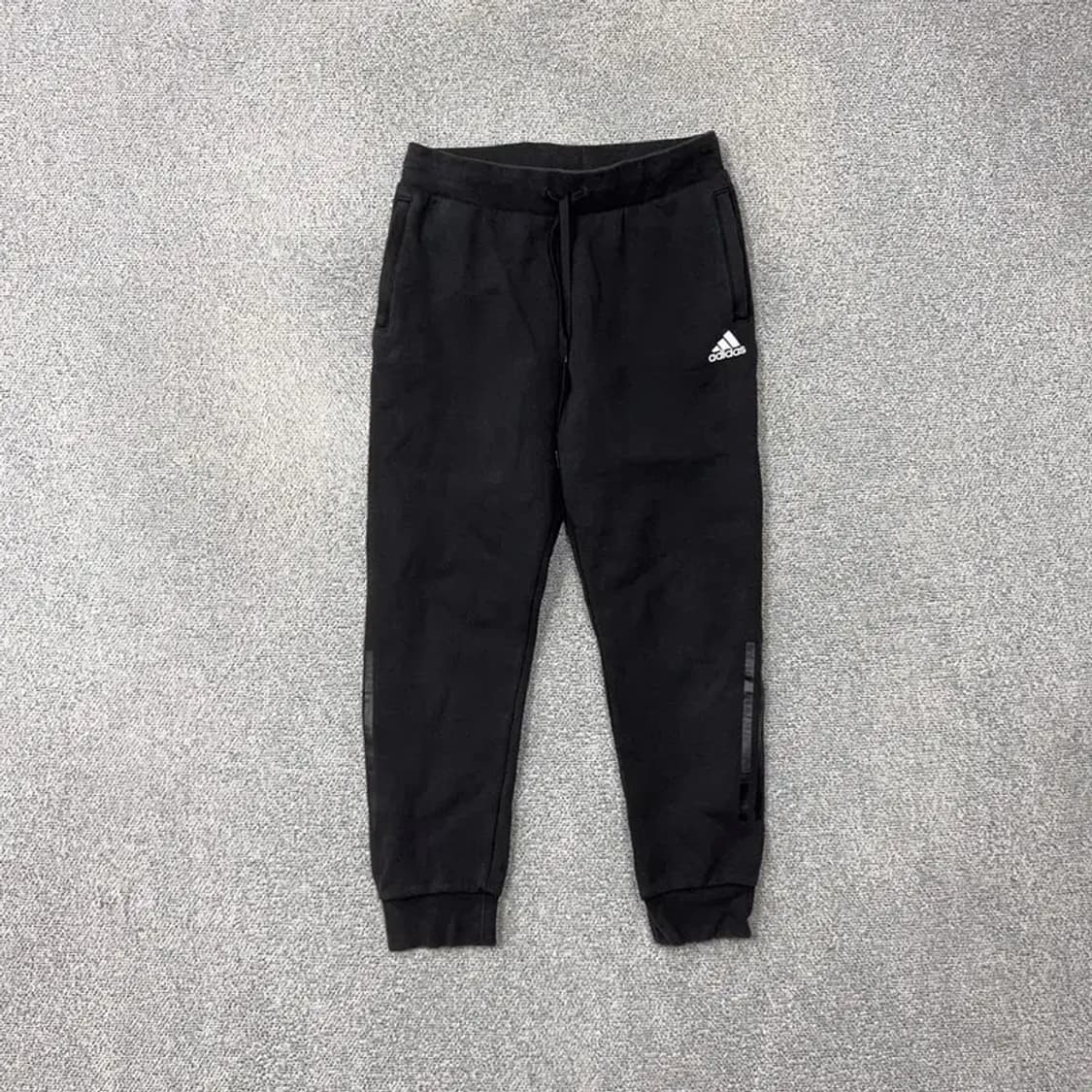 아디다스 블랙 로고 조거팬츠 M 상품이미지1
