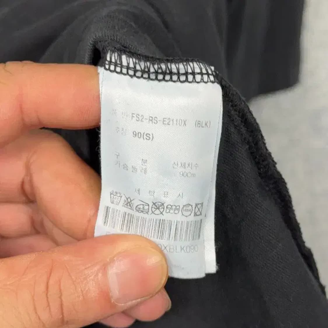 휠라 블랙 로고 반팔 티 90(S) 상품이미지5