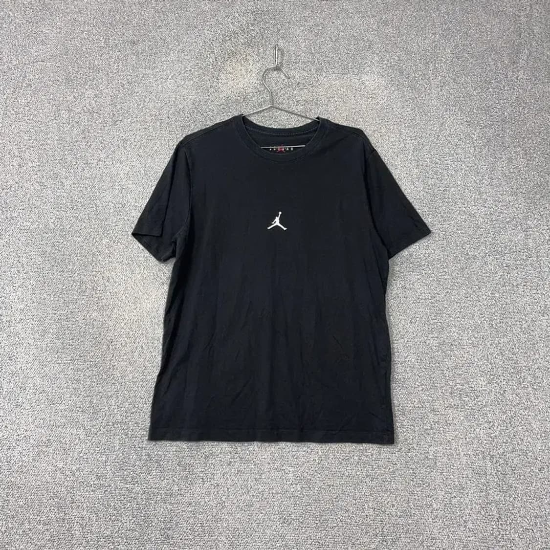 조던 블랙 센터 로고 반팔 티 XL 상품이미지1