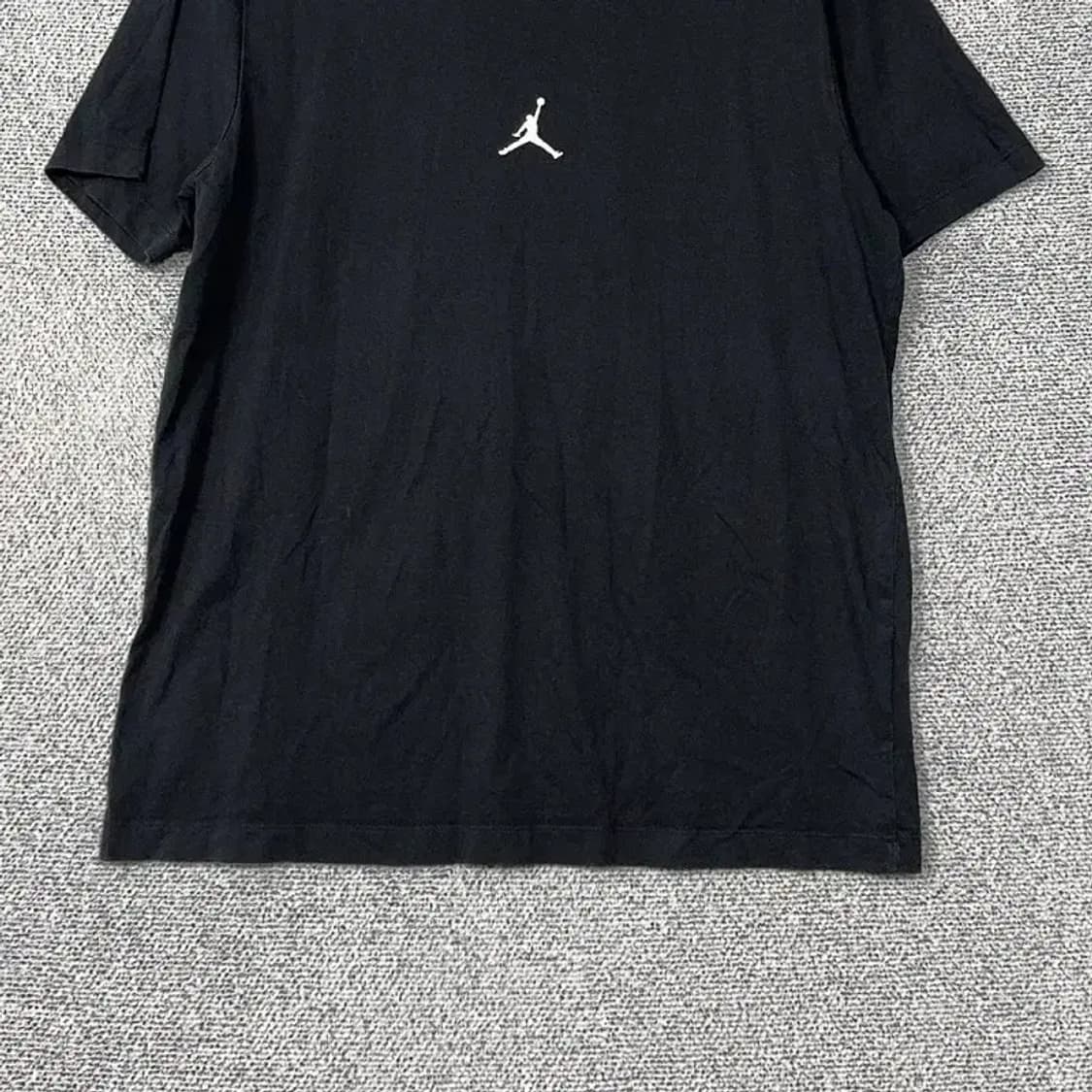 조던 블랙 센터 로고 반팔 티 XL 상품이미지4