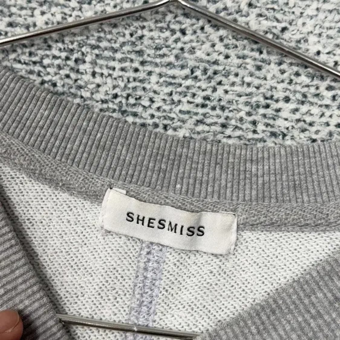 쉬스미스 프린팅 라이트 그레이 맨투맨 55 상품이미지5
