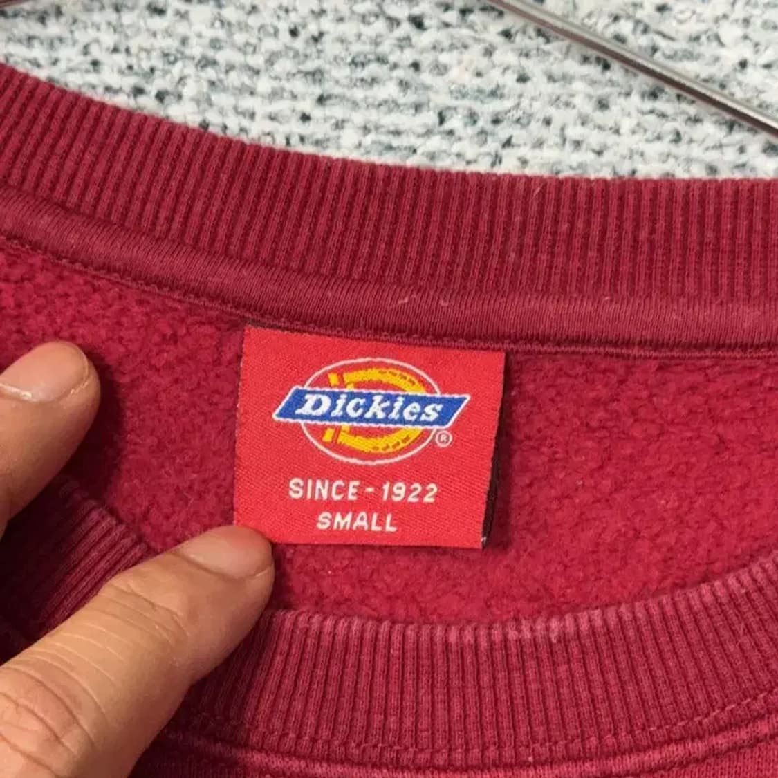 디키즈 스펠로고 프린팅 레드 맨투맨 S 상품이미지3