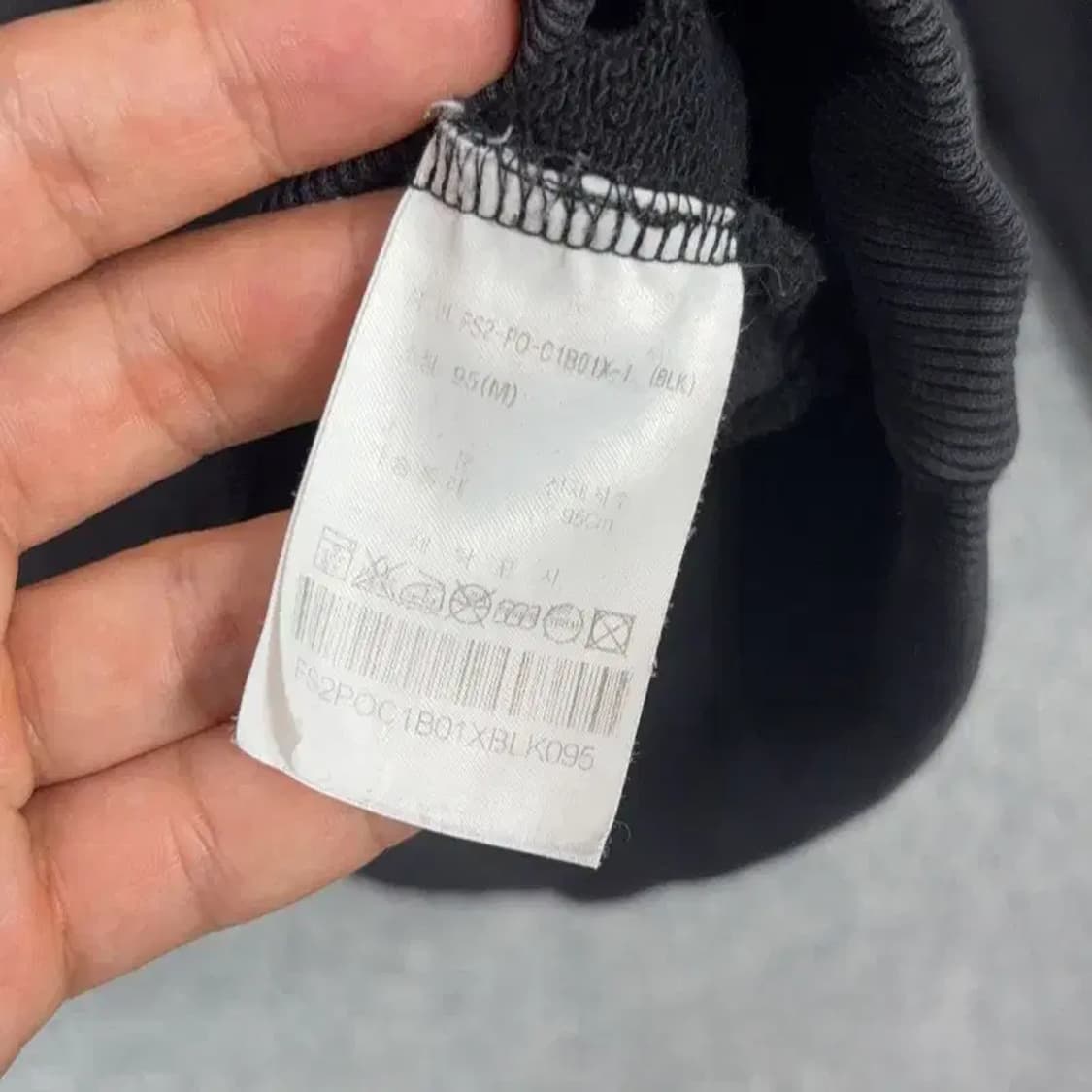 휠라 블랙 로고 빈티지 오버핏 후드티 MEDIUM 상품이미지4