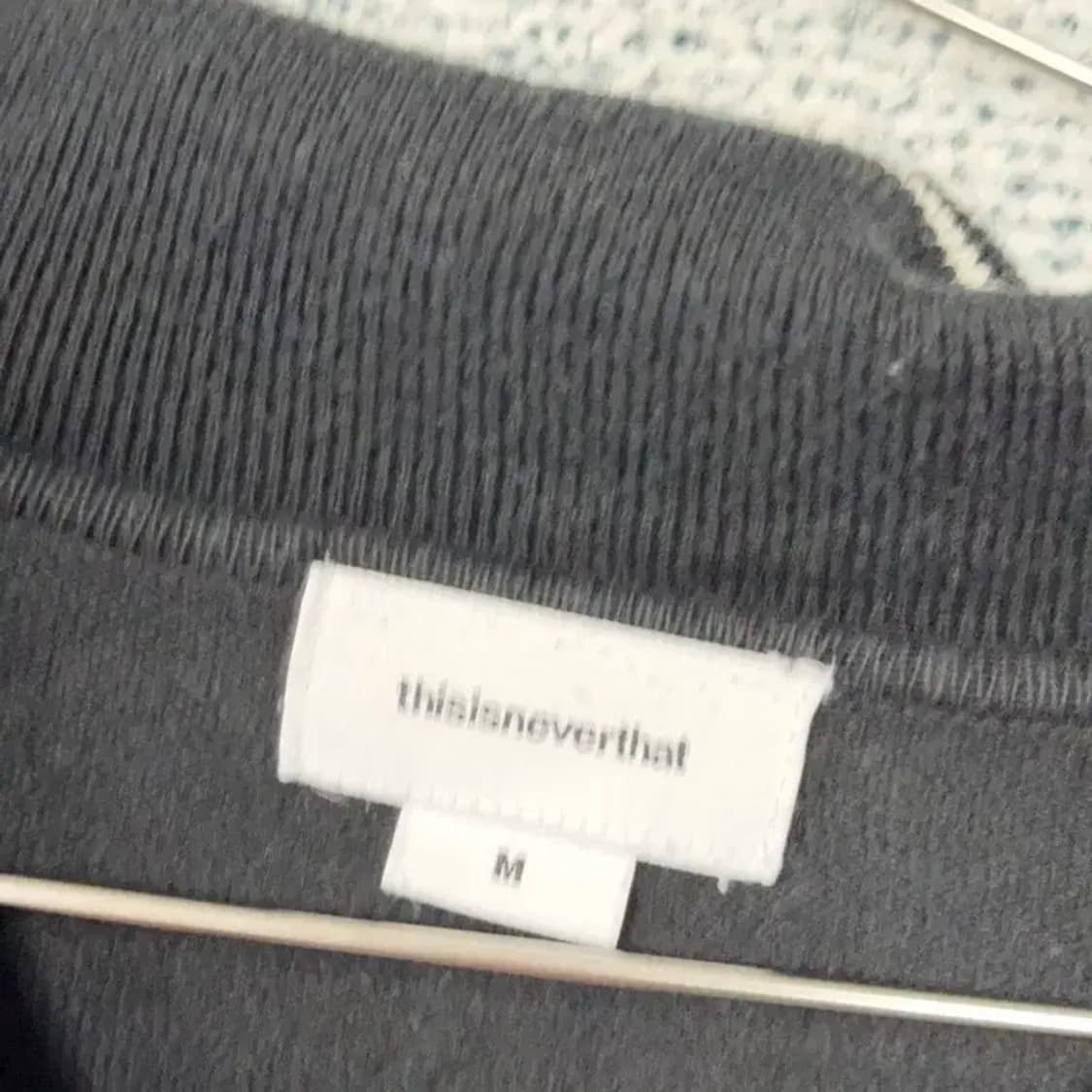 디스이즈네버댓 로고 블랙 카라 반집업 니트 M 상품이미지5
