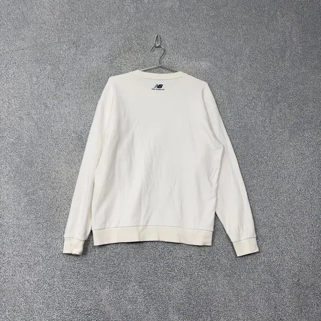 뉴발란스 박스로고 프린팅 화이트 맨투맨 L 상품이미지2