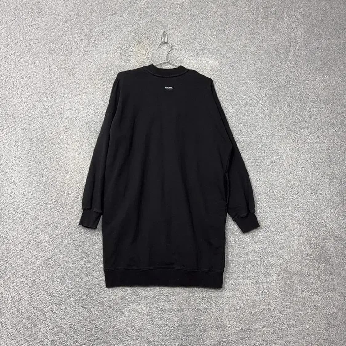 믹스투믹스 프린팅 블랙 맨투맨 원피스 FREE 상품이미지2