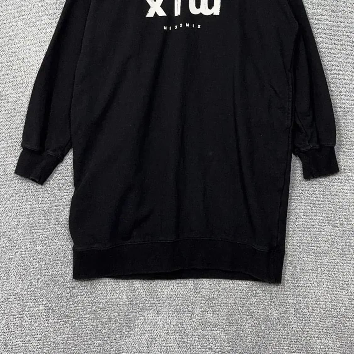 믹스투믹스 프린팅 블랙 맨투맨 원피스 FREE 상품이미지4