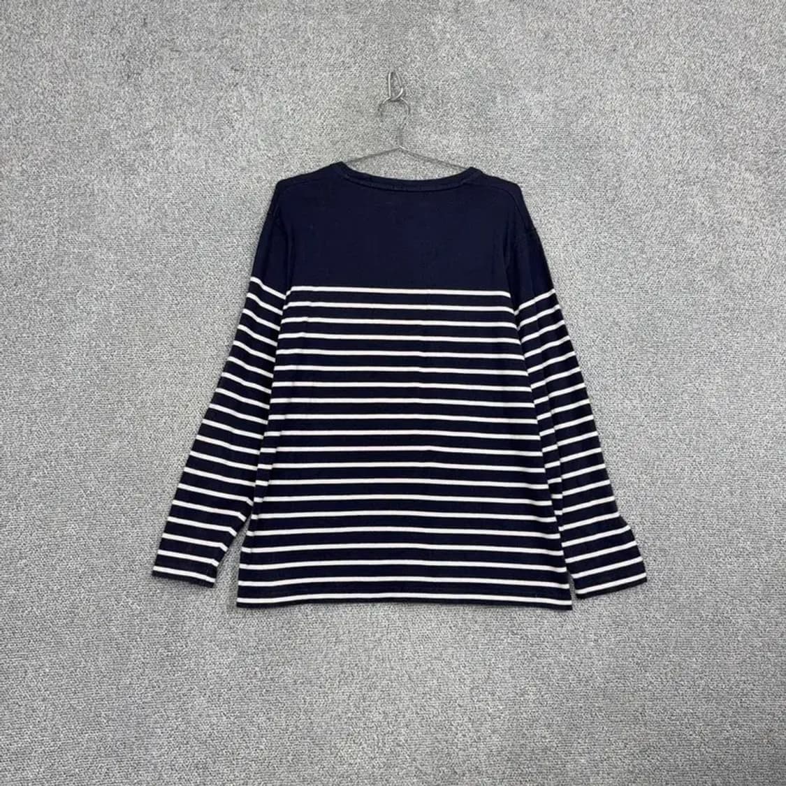 유니클로 스트라이프 네이비 긴팔 티 XL 상품이미지2