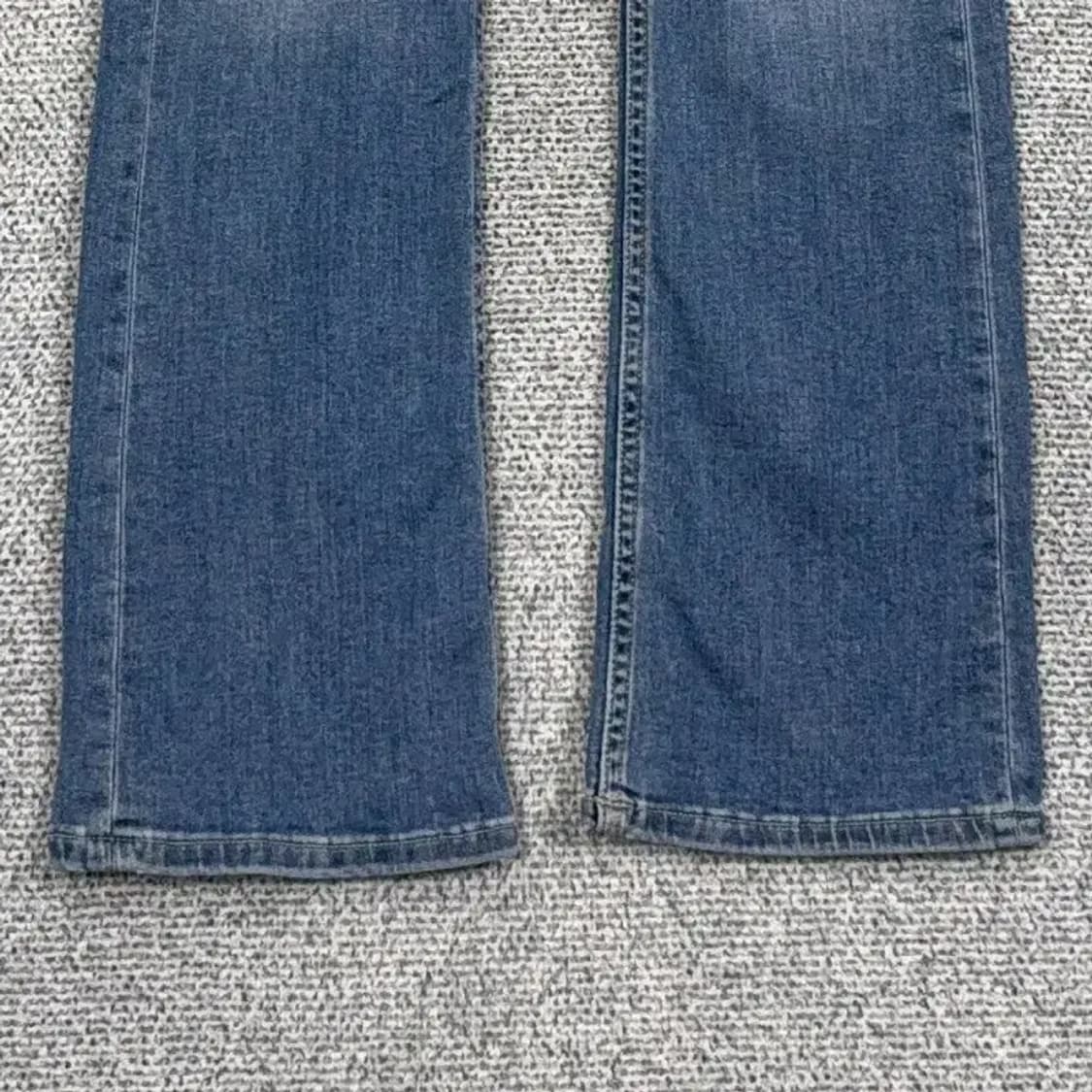 캘빈클라인 블루 워싱 캐주얼 연청 부츠컷 청바지 W24 상품이미지5