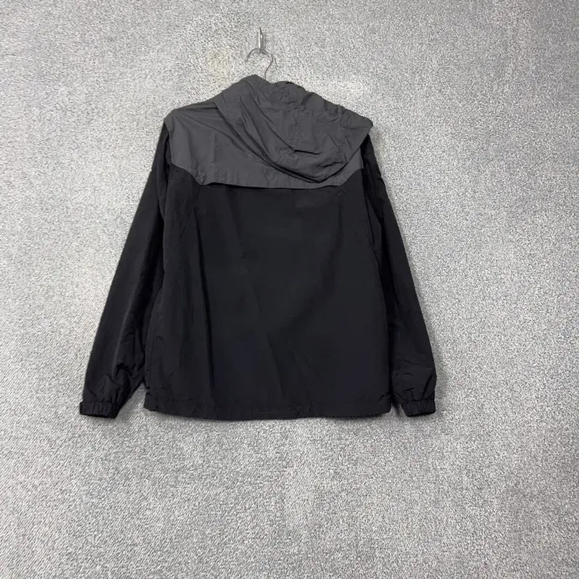 네파 블랙 그레이 로고 등산 기능성 바람막이 100 상품이미지2