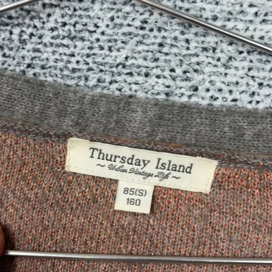 써스데이아일랜드 플라워 패턴 아크릴 니트 가디건 85(S) 상품이미지3