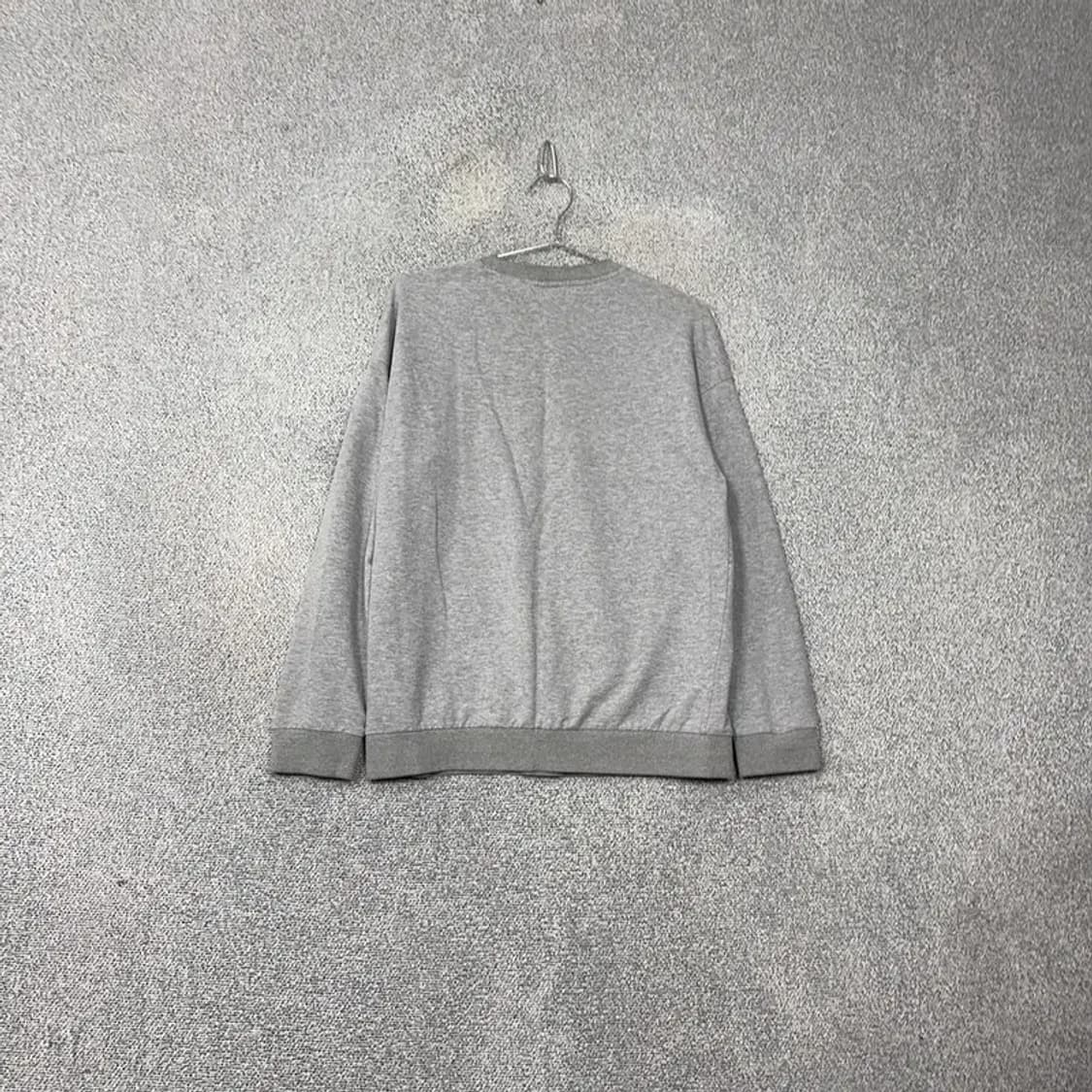 휠라 라이트 그레이 캐주얼 로고 맨투맨 100 상품이미지2