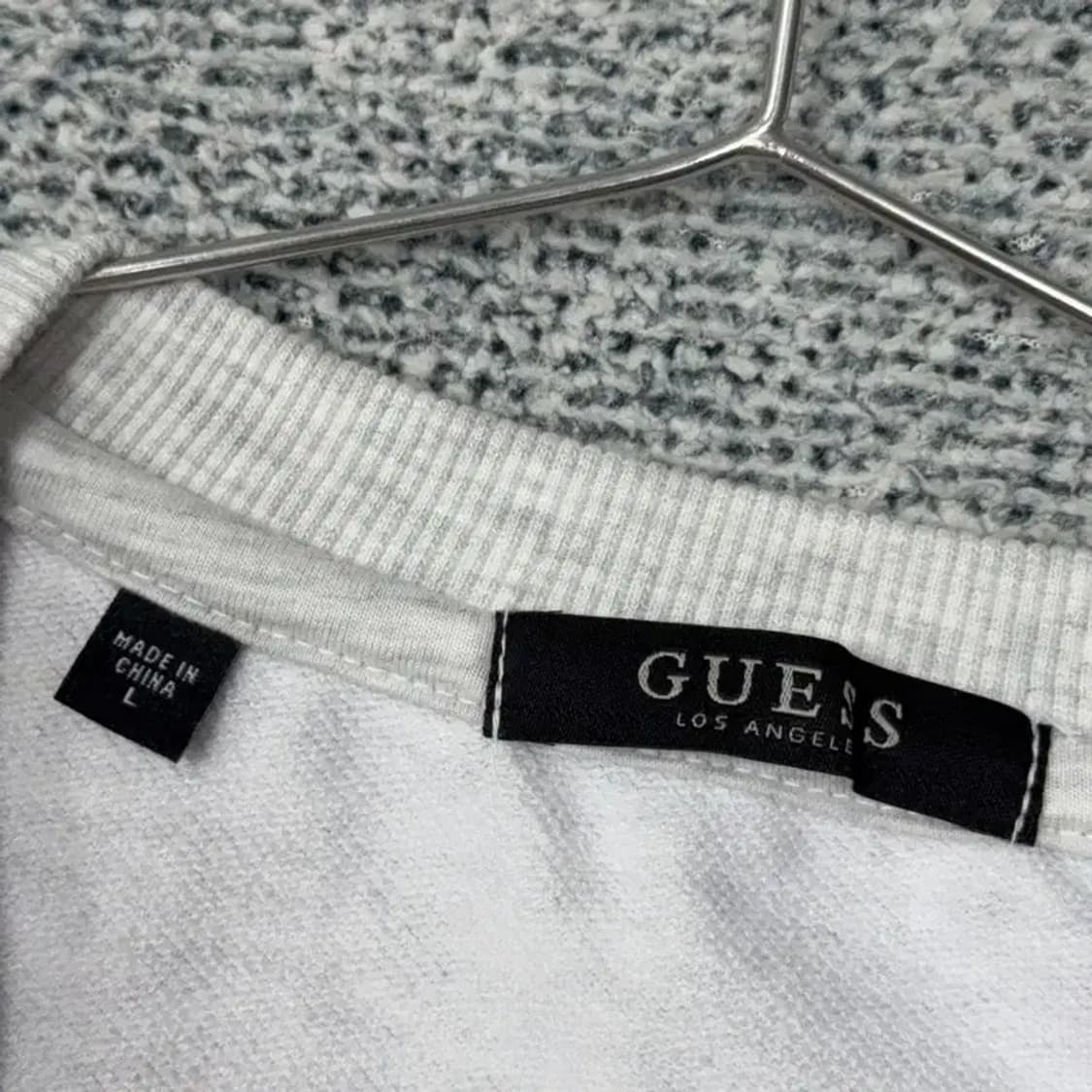 게스 프린팅 라이트 그레이 맨투맨 L 상품이미지3