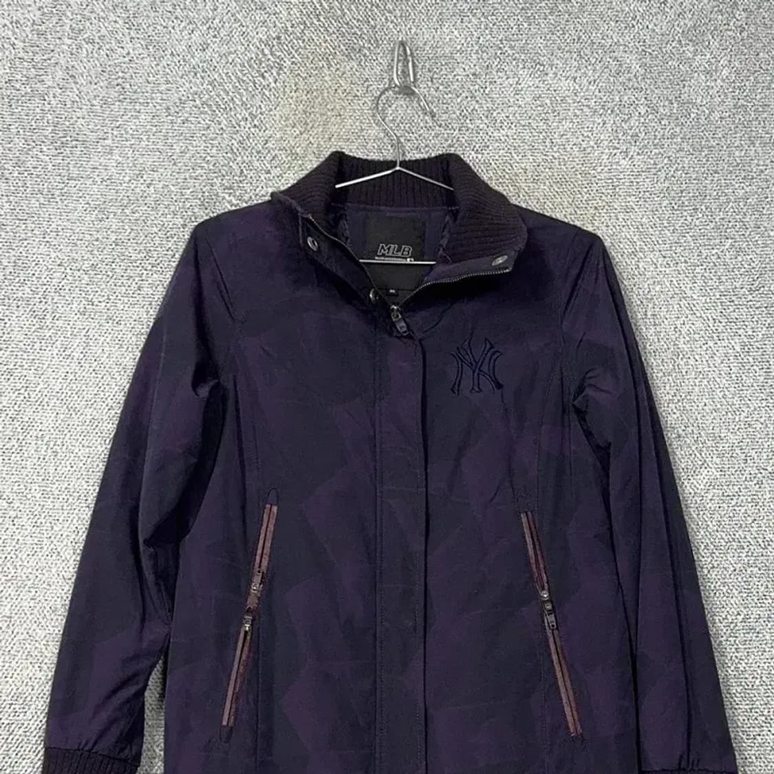 MLB 뉴욕양키즈 퍼플 배색 롱 바람막이 집업 85 상품이미지3