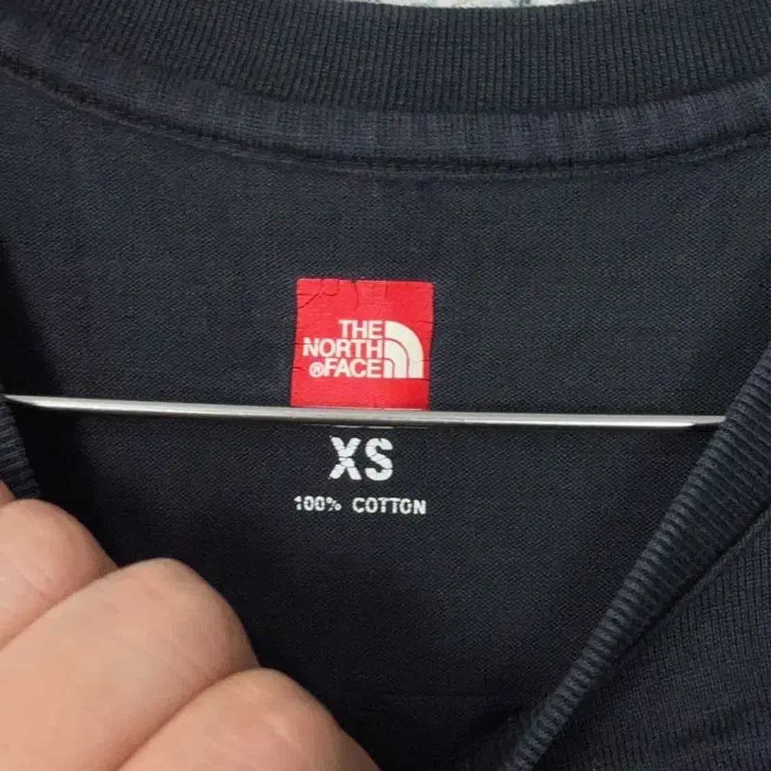 노스페이스 블랙 백프린팅 긴팔티 XS 상품이미지4