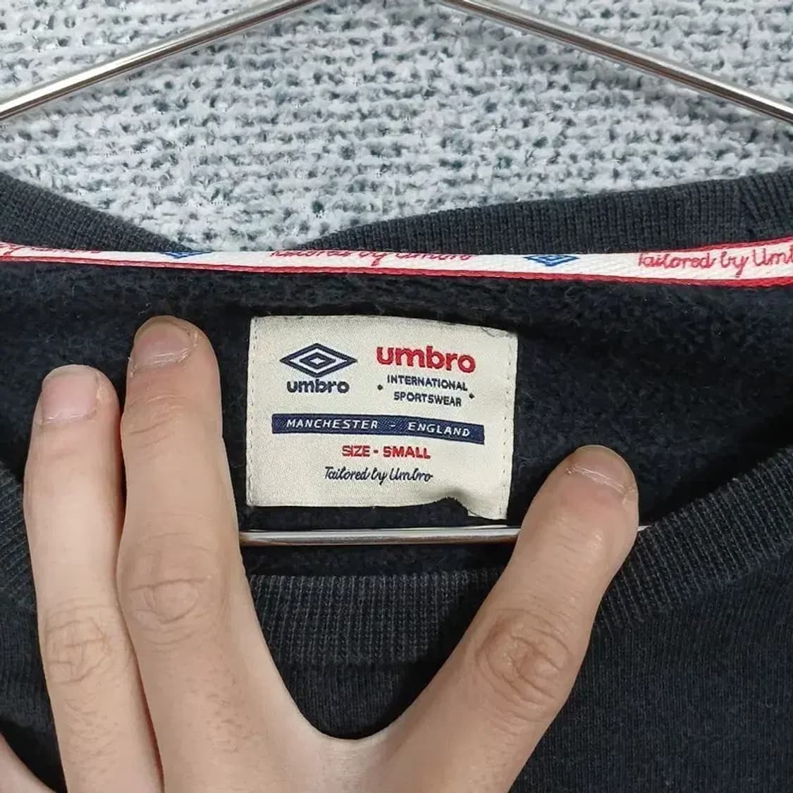 엄브로 블랙 로고 캐주얼 맨투맨 S 상품이미지3