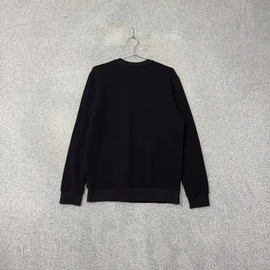 게스 블랙 스펠 로고 맨투맨 M 상품이미지2