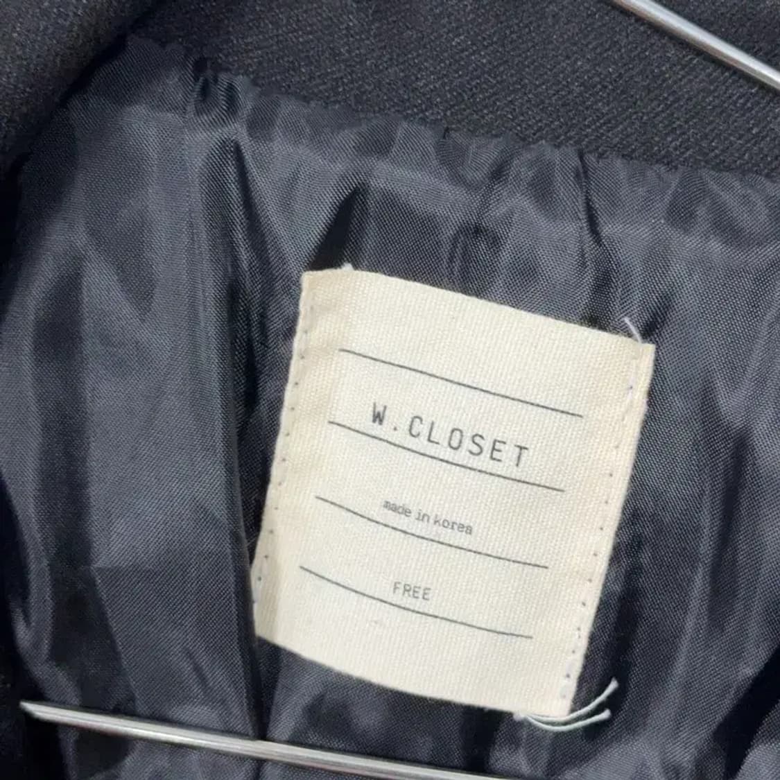 여성 캐주얼 블랙 크롭 워크 자켓 FREE 상품이미지3