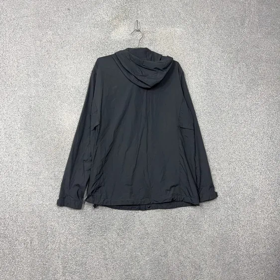 몽벨 그레이 로고 기능성 후드 바람막이 105(XL) 상품이미지2