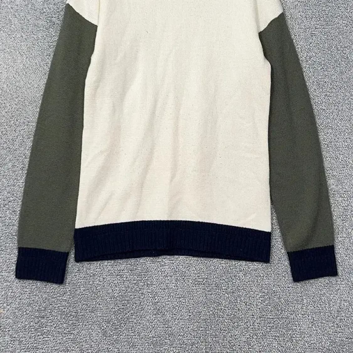 에잇세컨즈 캐주얼 아크릴 니트 S 상품이미지4